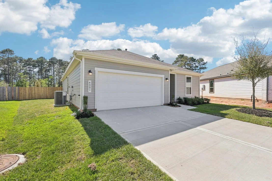 Photo of 4801 Seven Oaks Lane