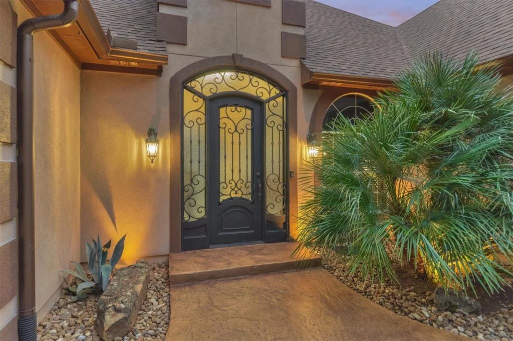 Photo of 1010 The Cliffs Boulevard