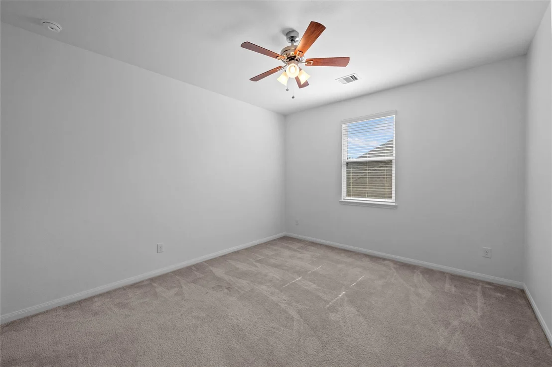 Photo of 17315 Tomintoul Path