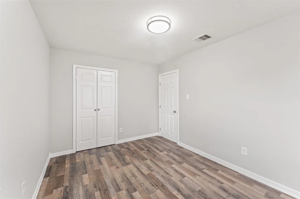 Photo of 6111 Glen Lee Drive