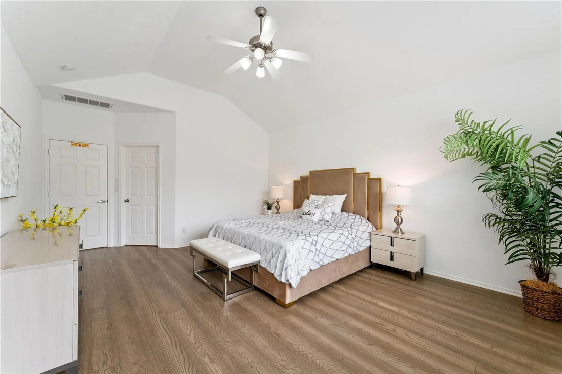 Photo of 7202 Fountain Meadow