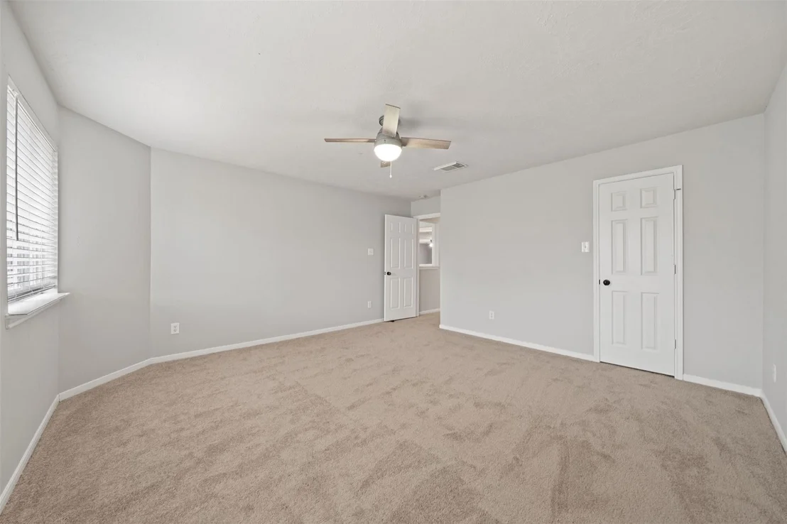 Photo of 1304 Pine Stream Drive S