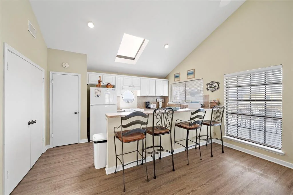 Photo of 16906 Beachcomber