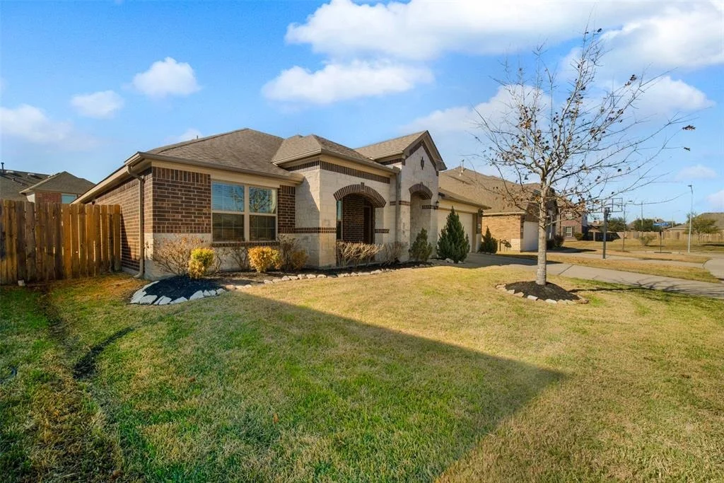 Photo of 25806 Foxrun Vista Drive