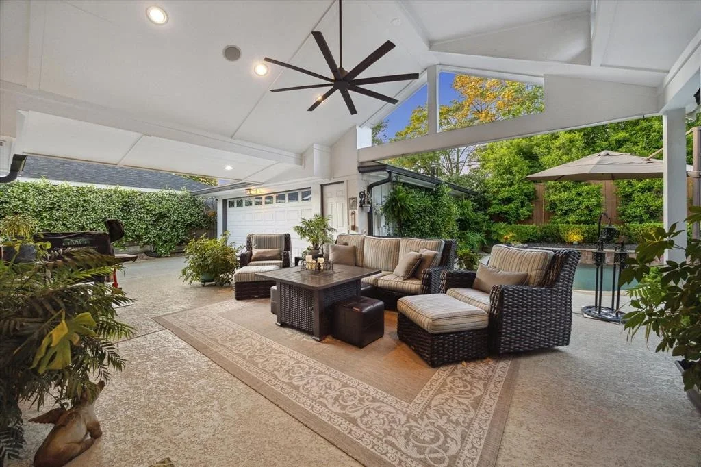 Photo of 10010 Briar Forest Drive