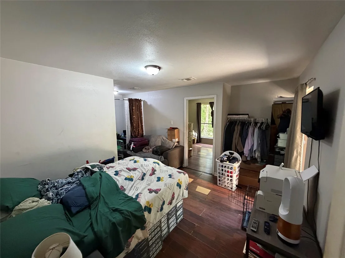 Photo of 606 Pine Tree Road