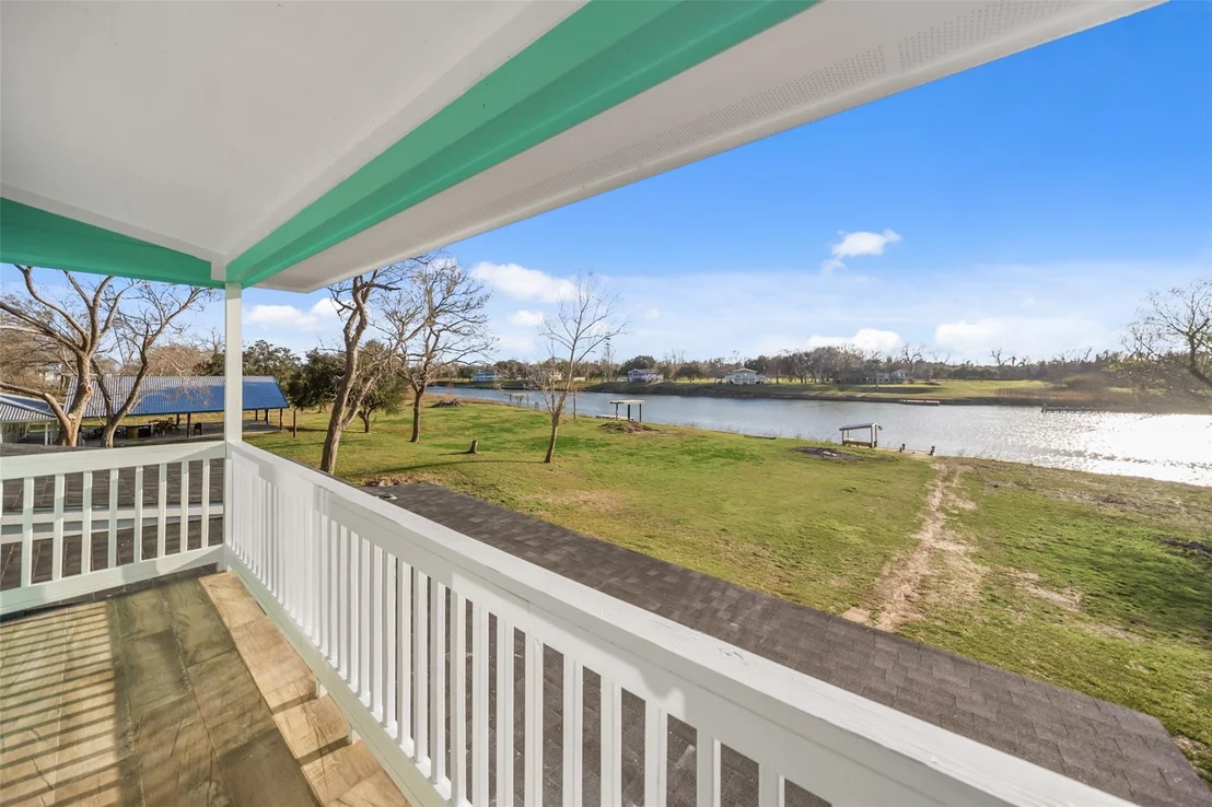 Photo of 414 County Road 243