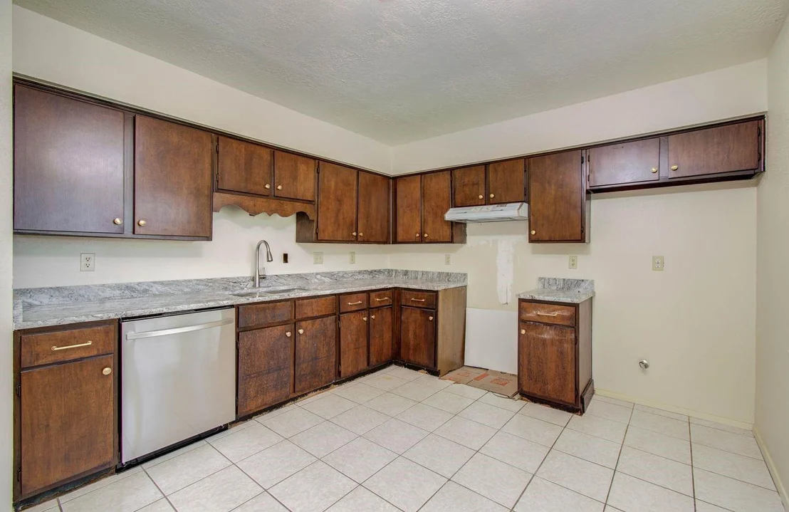 Photo of 7902 White Swan Drive
