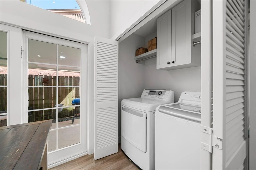 Photo of 506 Rivergrove Drive