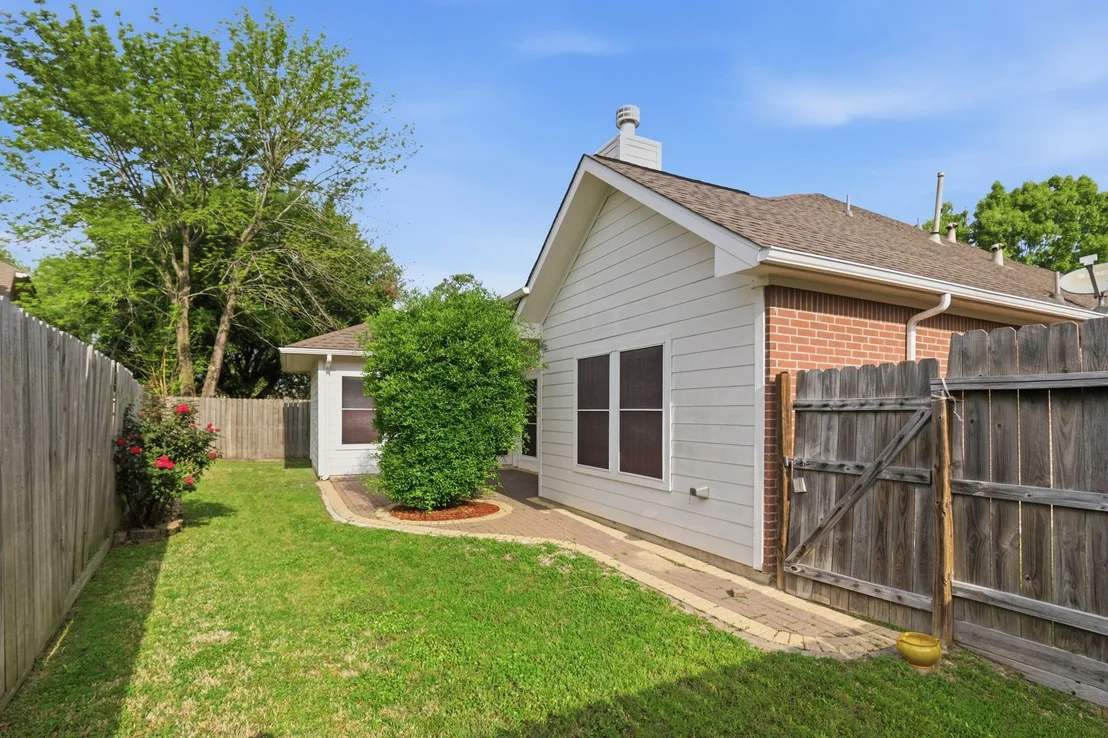 Photo of 3106 Red Rover Court