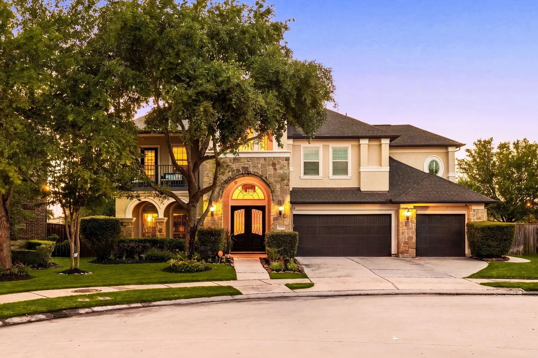 Photo of 5102 Hawthorne Bend Drive