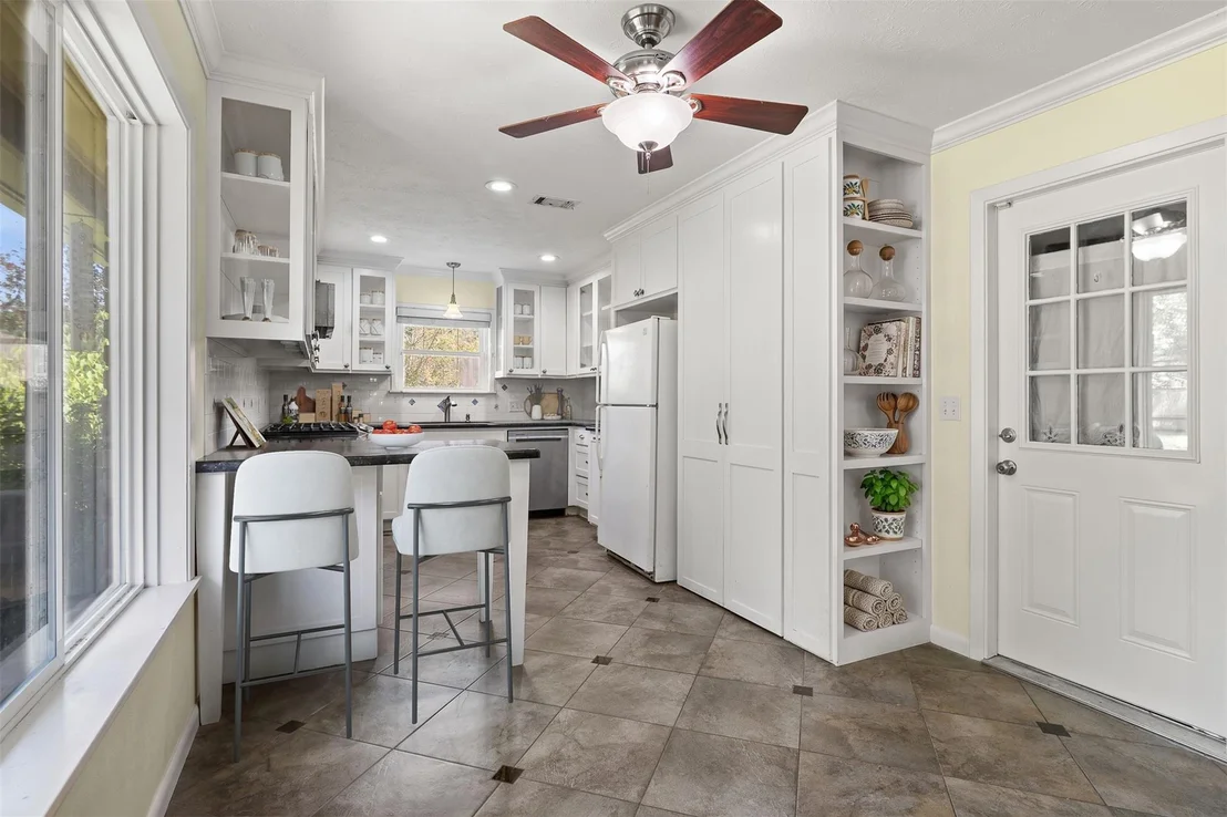 Photo of 1427 Adkins Road