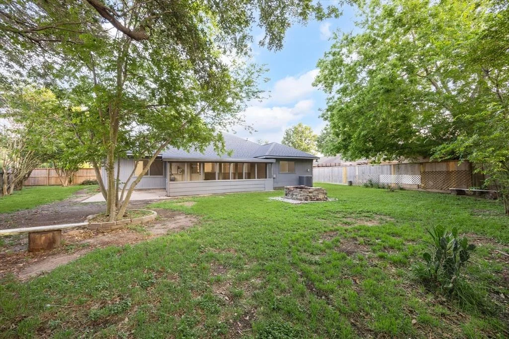 Photo of 6307 Northmark Drive