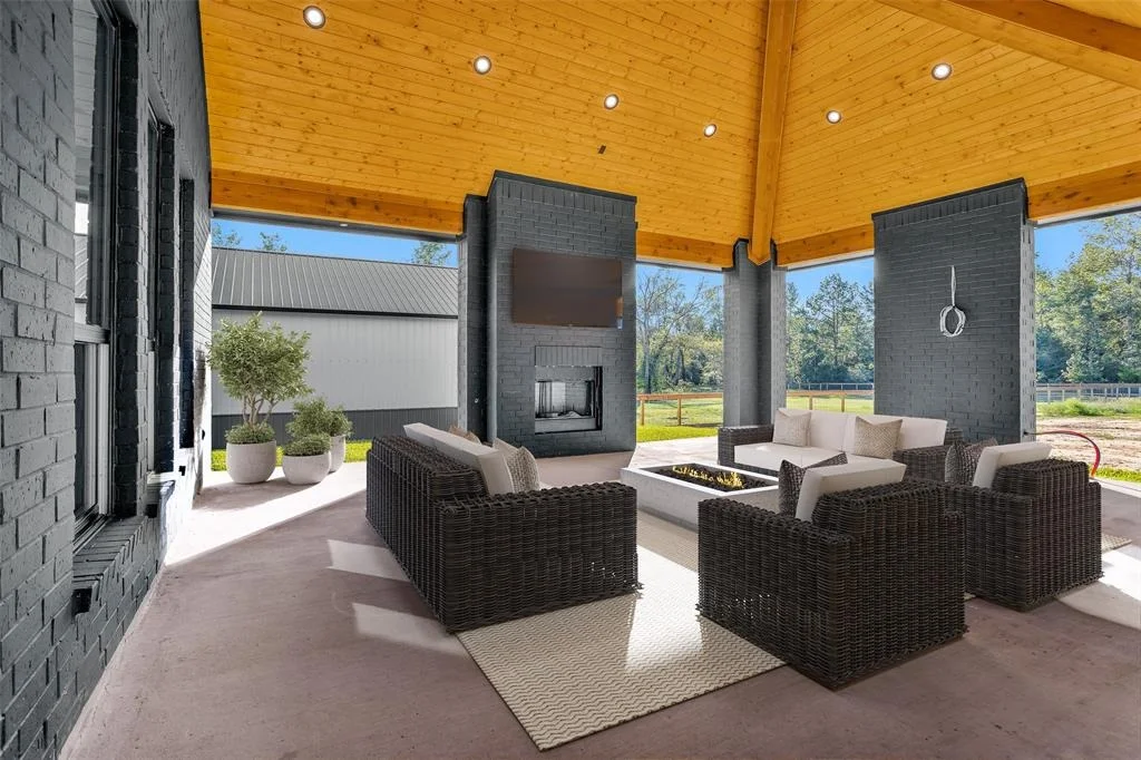 Photo of 80 Quiet Springs Trail