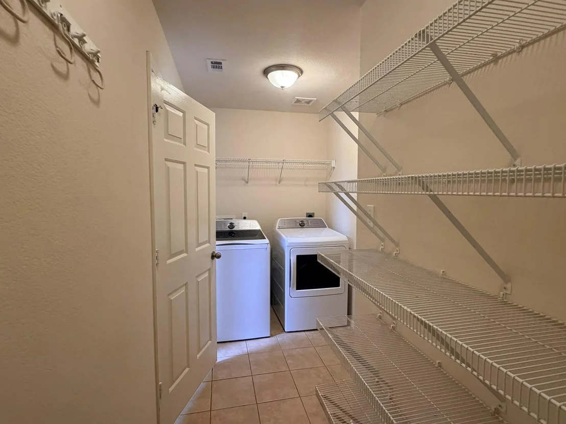 Photo of 316 Housefinch Loop