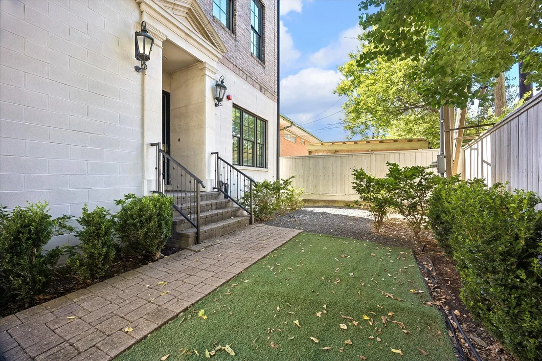 Photo of 3828 Glen Arbor Drive