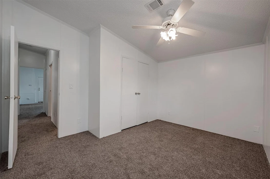 Photo of 16861 W Lynbrook