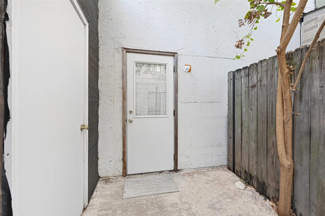 Photo of Unit 29 at 2425 Augusta Drive