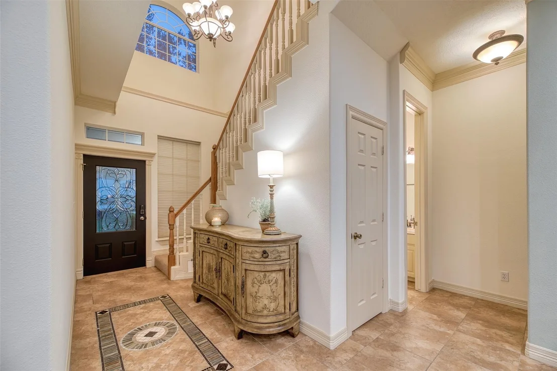 Photo of 371 N Forest Cove Loop