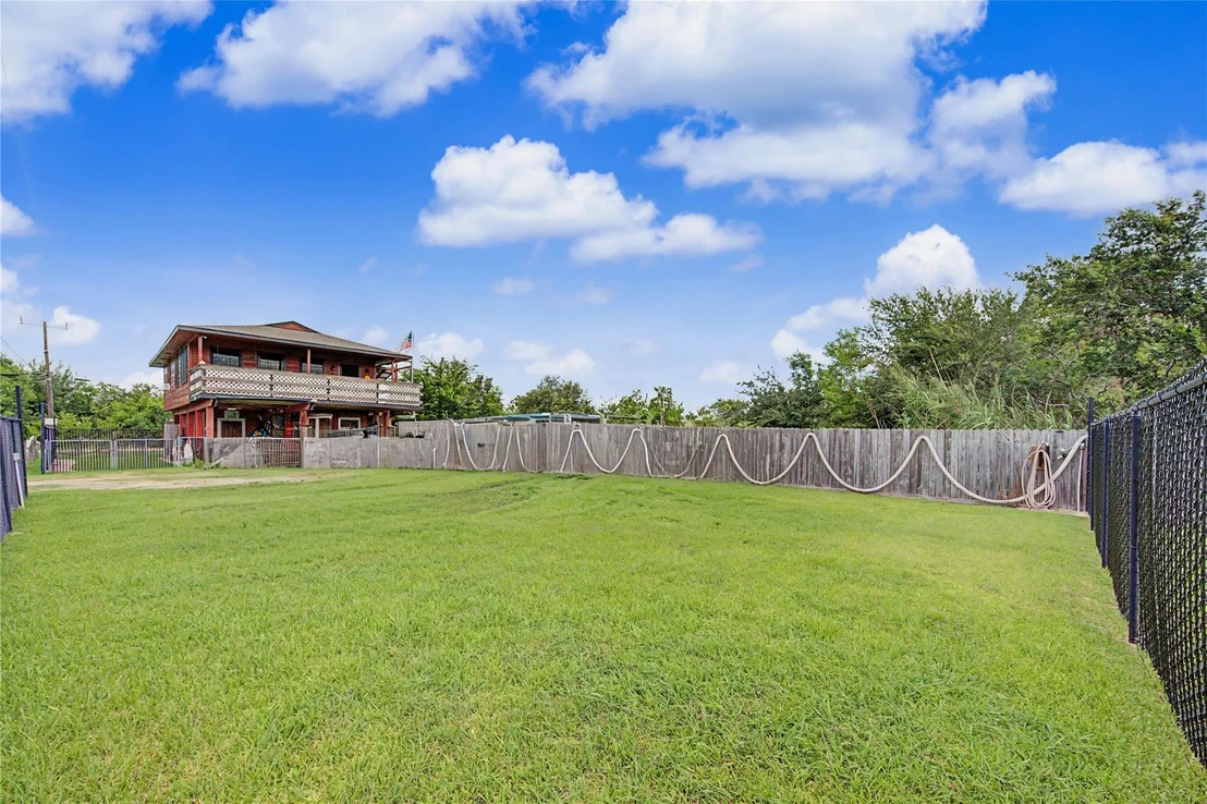 Photo of 1019 Sunset Drive