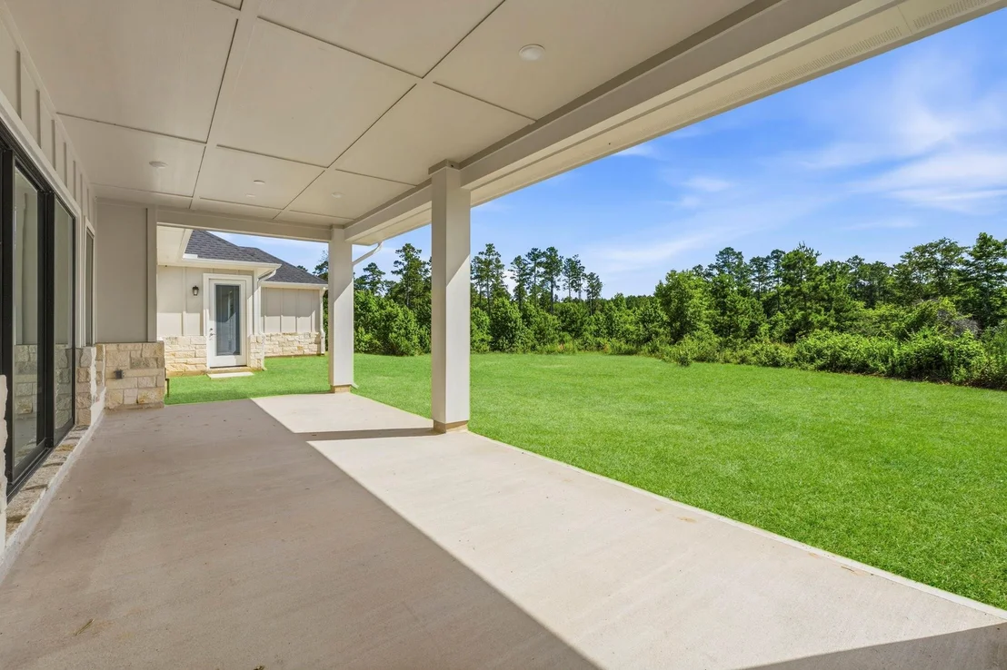 Photo of 16140 Forest Mill Road