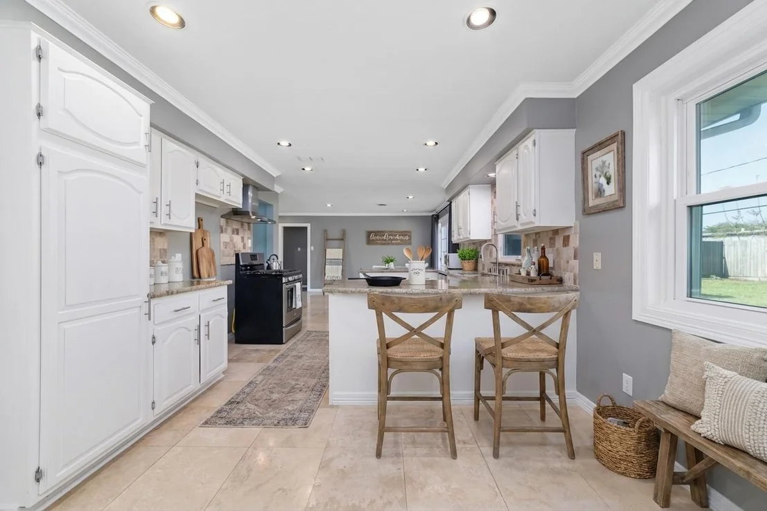 Photo of 11410 Endicott Lane