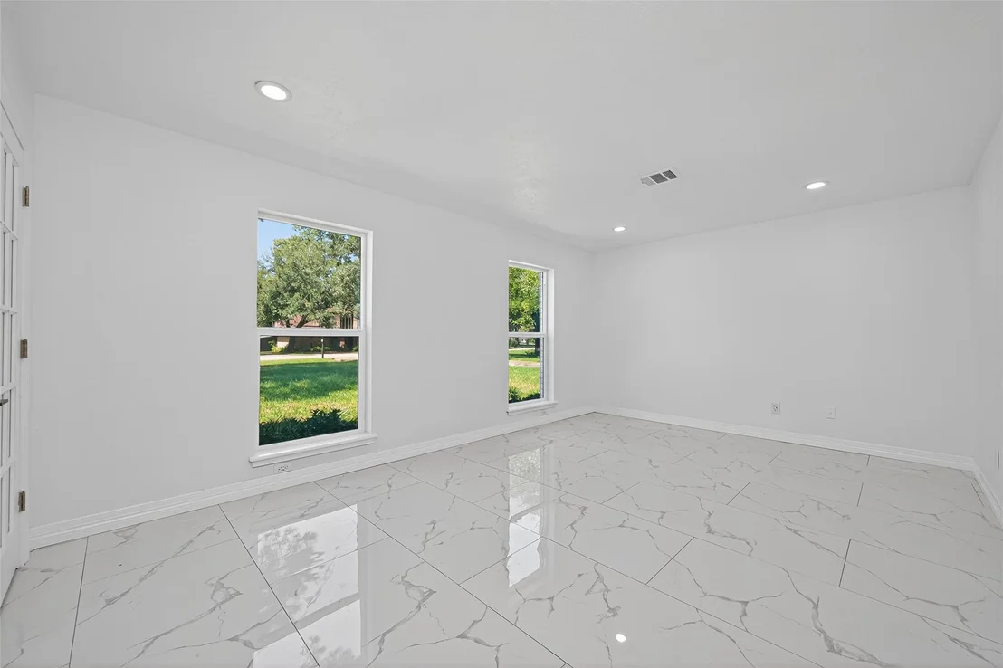 Photo of 559 Hampton Road
