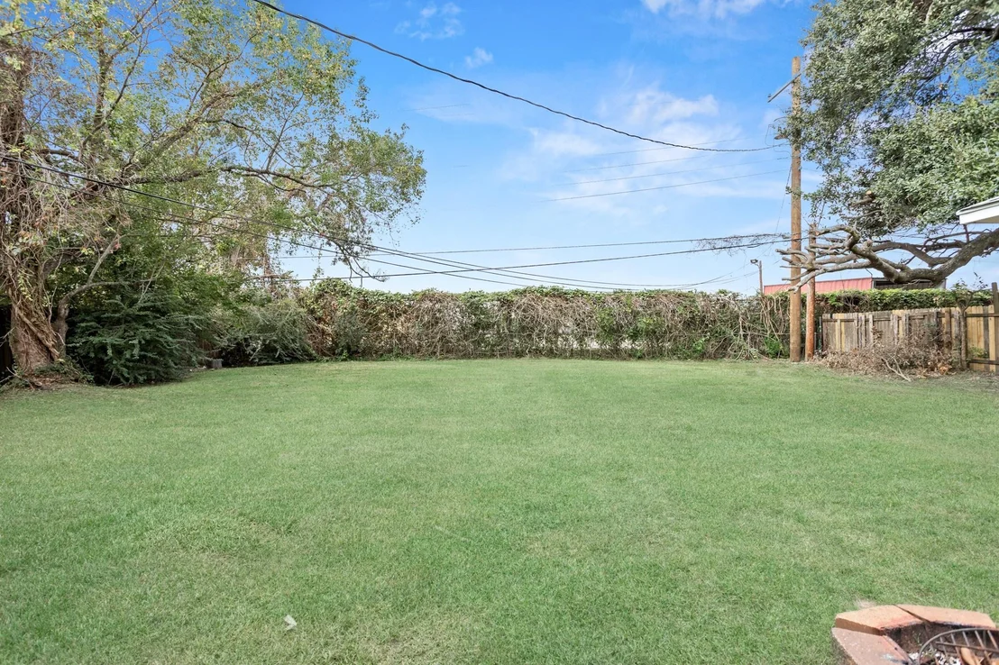 Photo of 2413 Mckee Drive