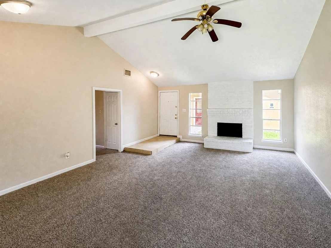 Photo of 8710 Parkway Forest Drive