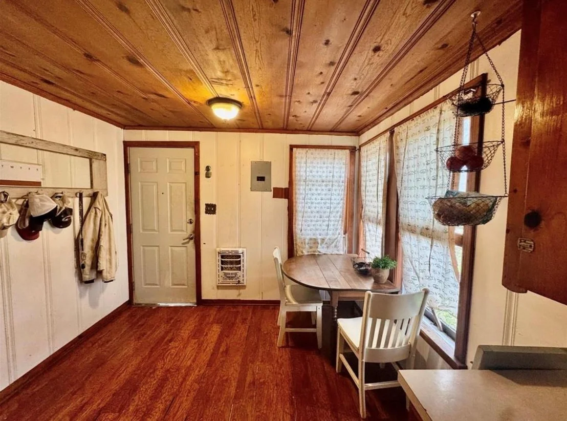 Photo of 188 Elm Street