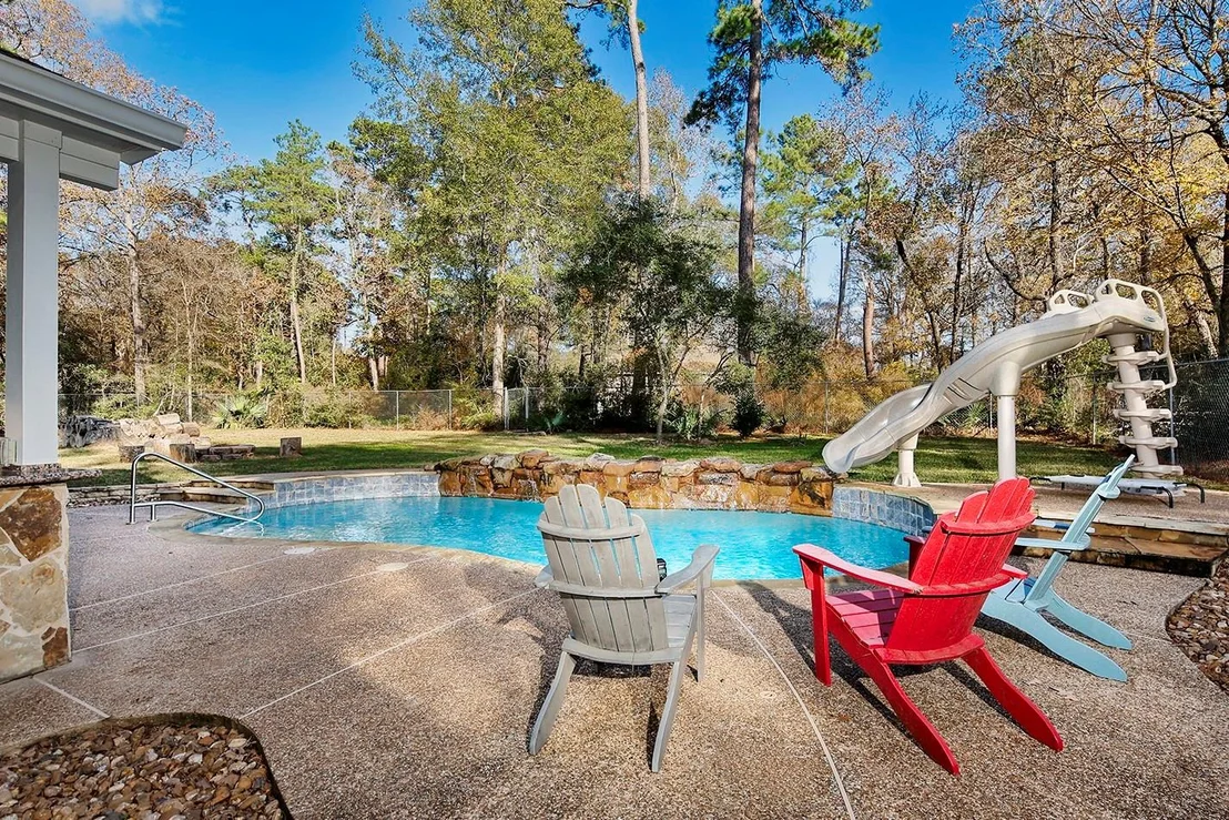 Photo of 44 Lake Forest Circle