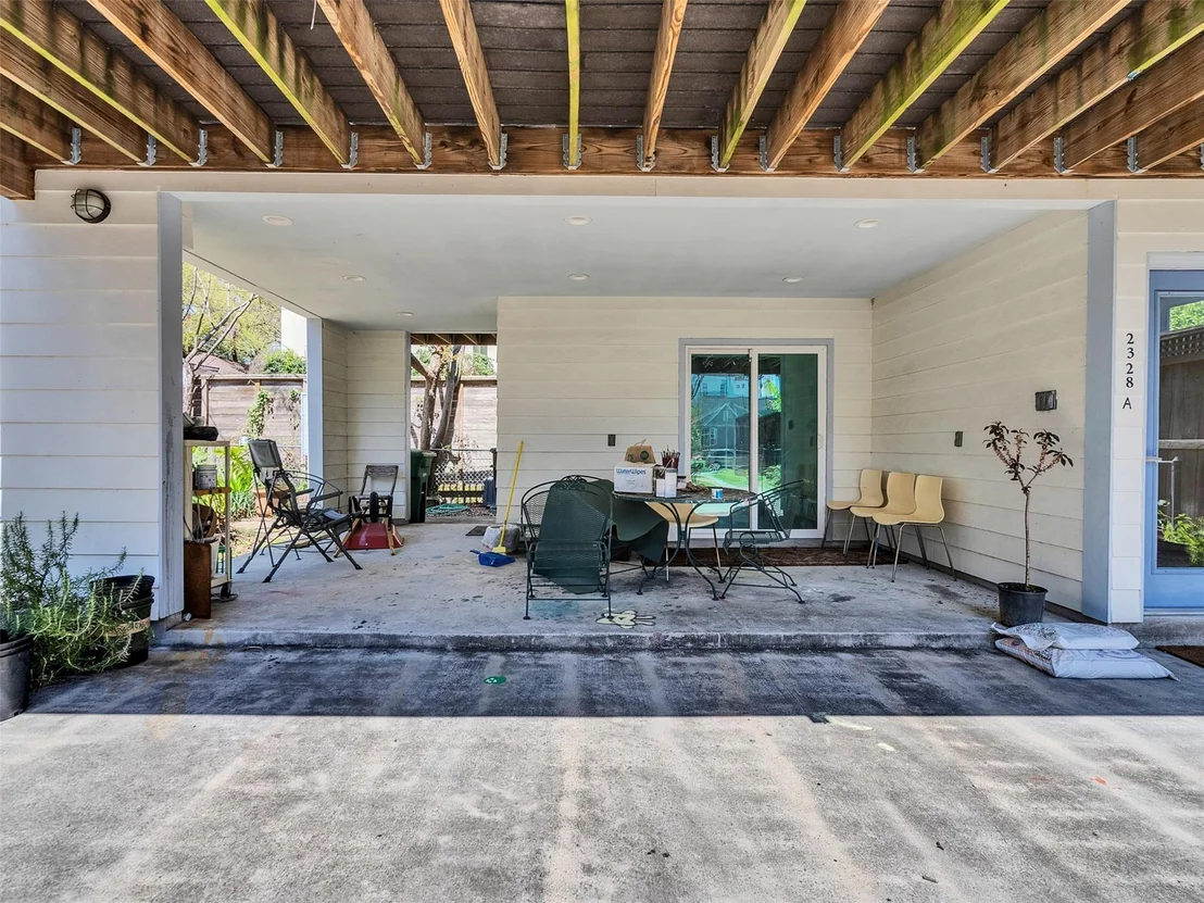 Photo of 2328 South Boulevard