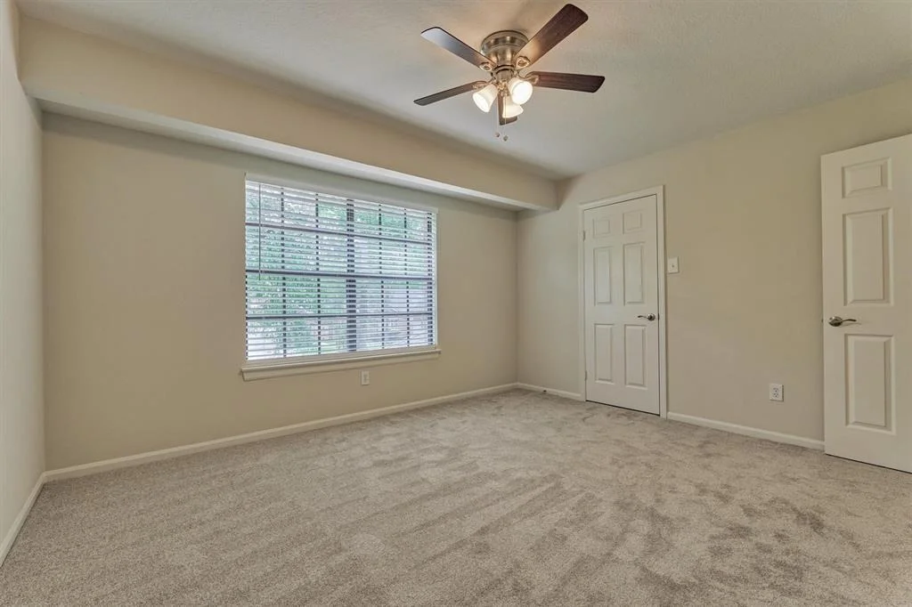Photo of 199 N Village Knoll Circle