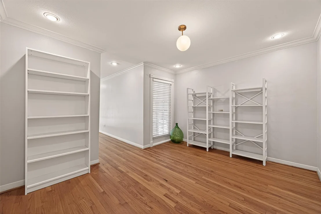 Photo of 10807 Oasis Drive