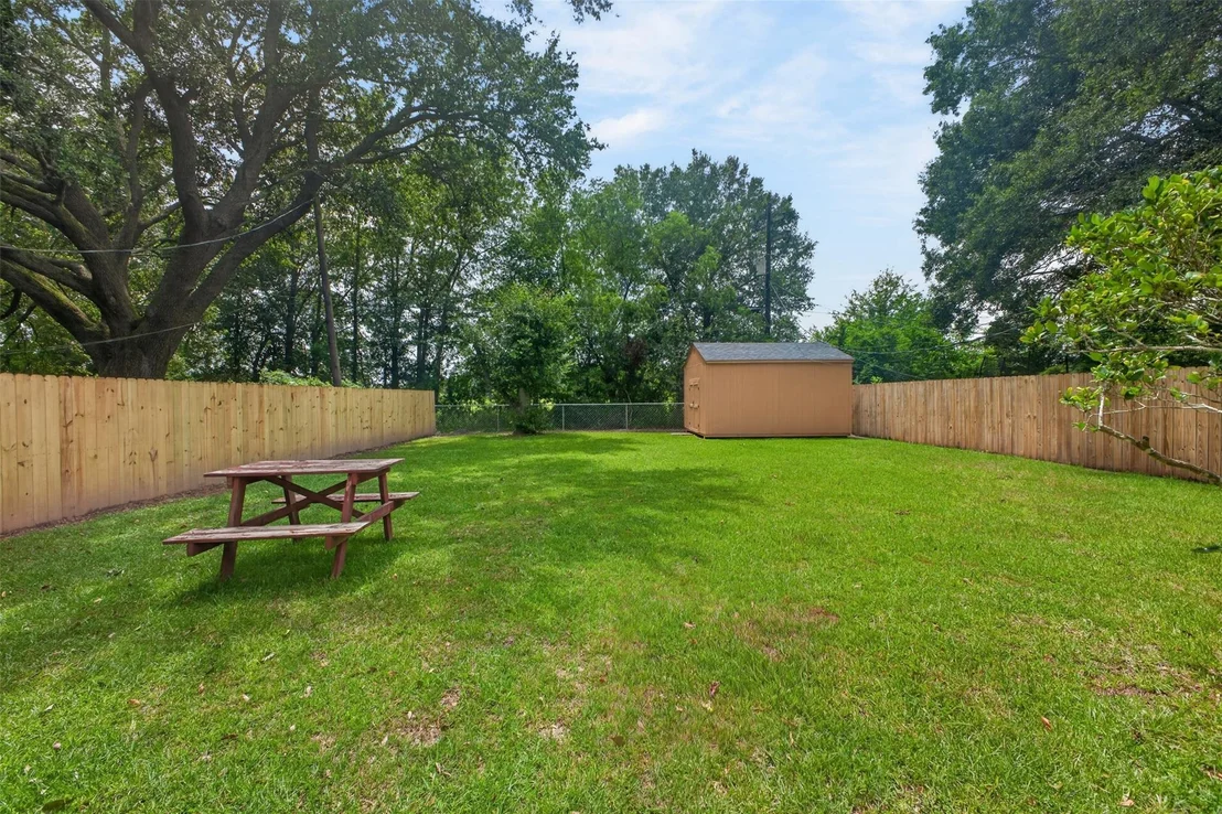 Photo of 1320 W Palm Drive
