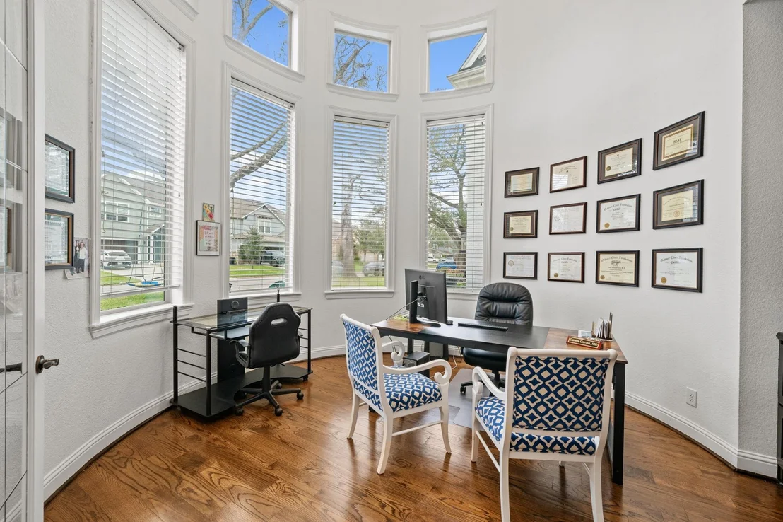 Photo of 1835 Hewitt Drive