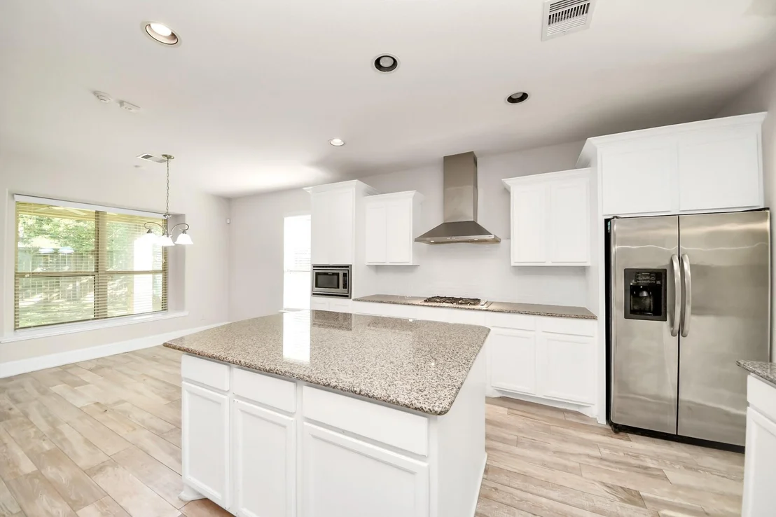 Photo of 143 W Wading Pond Circle