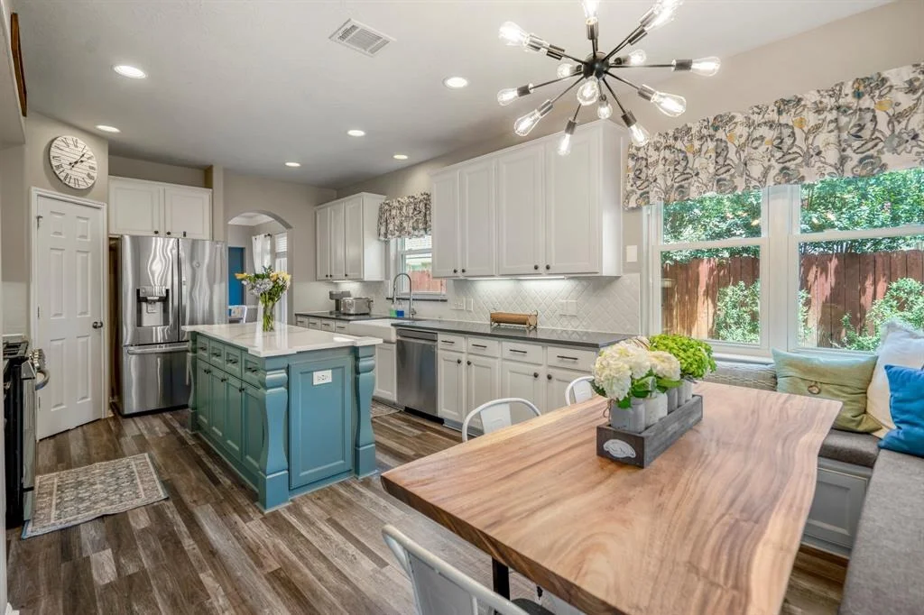 Photo of 9227 Forest Creek Drive