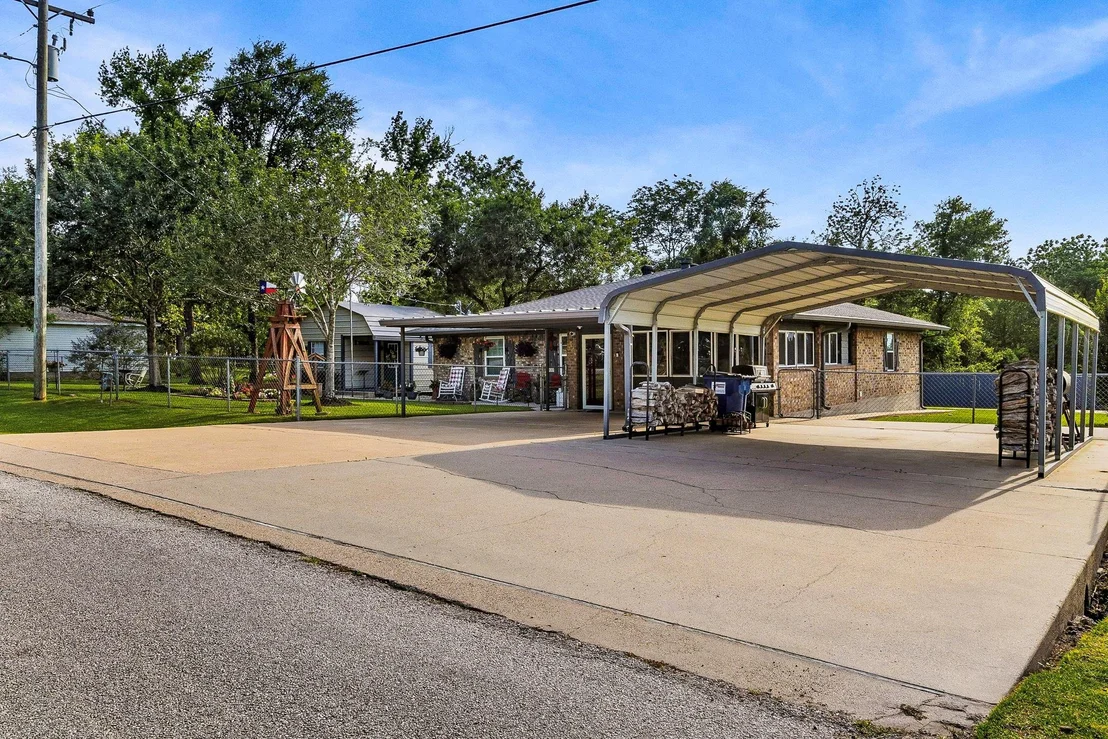 Photo of 188 Huckleberry Road