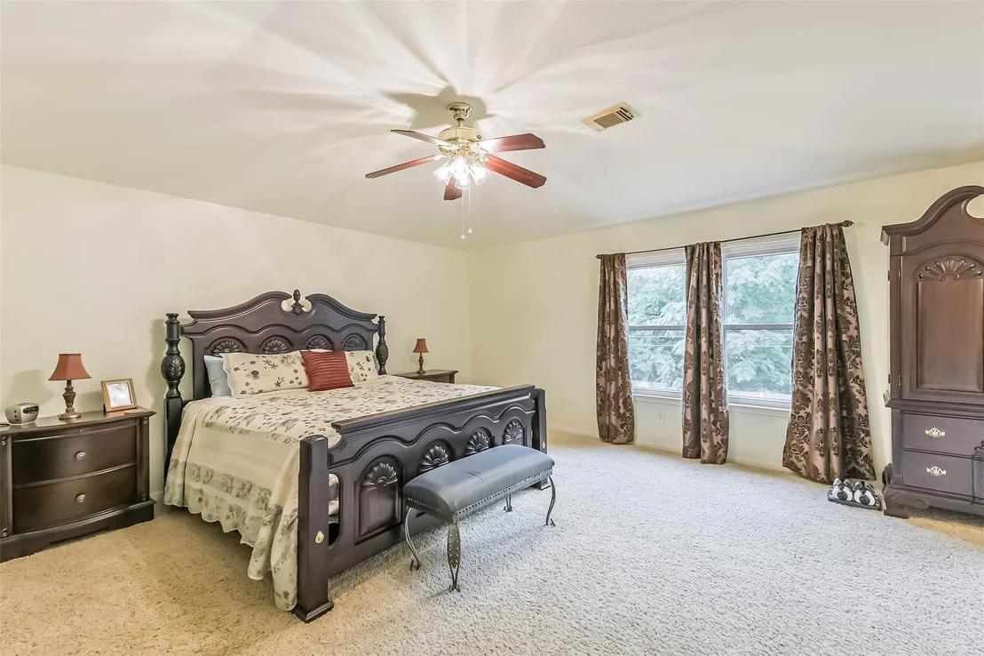 Photo of 21930 Willow Shadows Drive