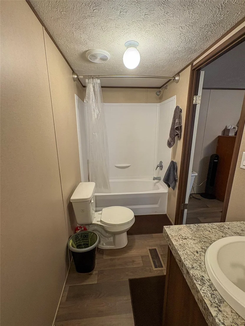 Photo of 1161 Hidden Oaks Drive