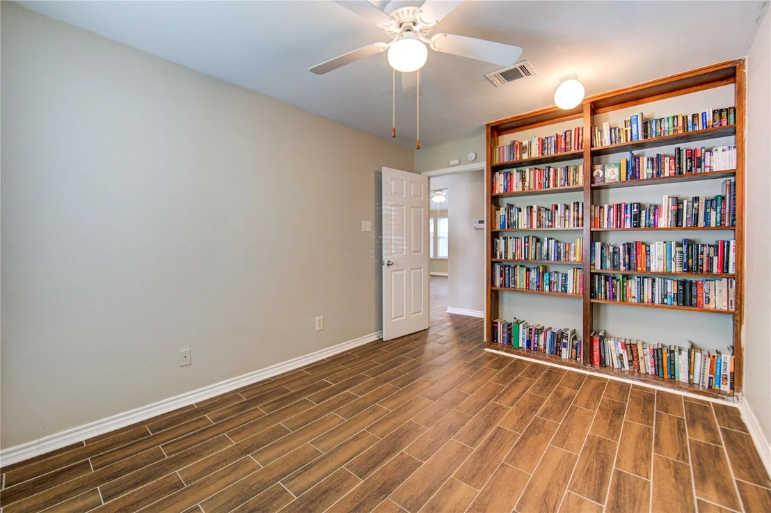 Photo of 1063 Apache Falls Drive