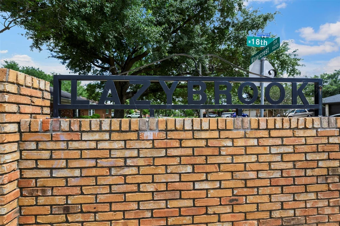Photo of 1818 Watercrest Drive