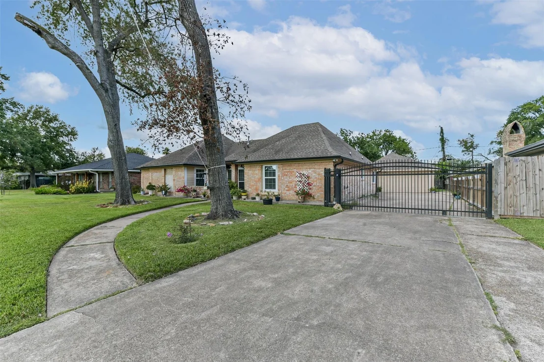 Photo of 510 Post Oak Drive