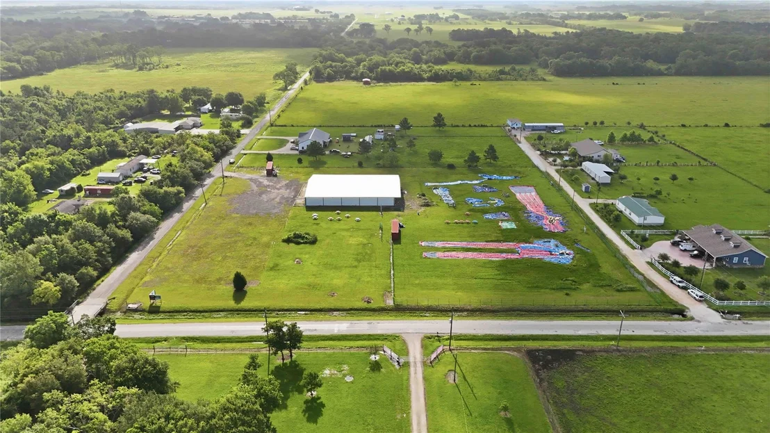 Photo of 1061 County Road 6111