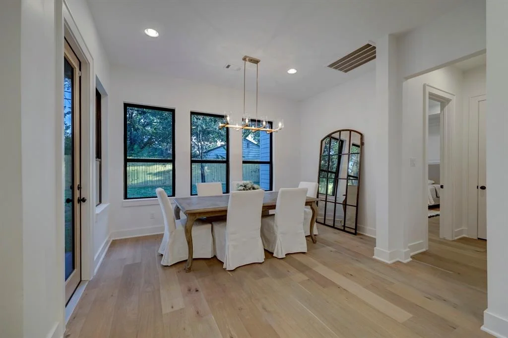 Photo of 1406 Thornton Road