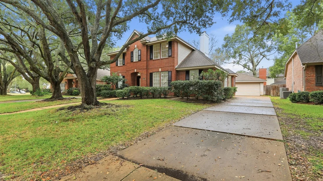 Photo of 1410 Rosemeadow Drive