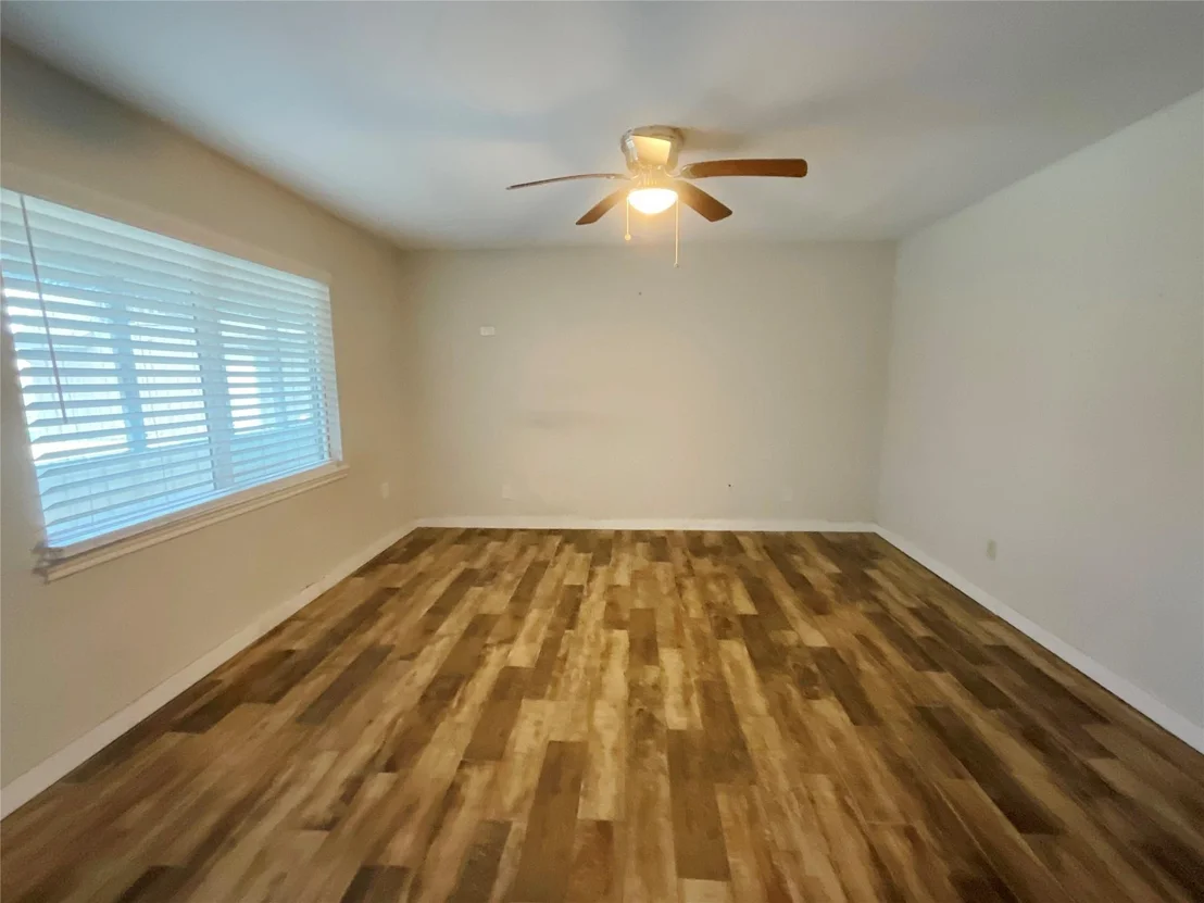 Photo of 443 Bayou View Drive