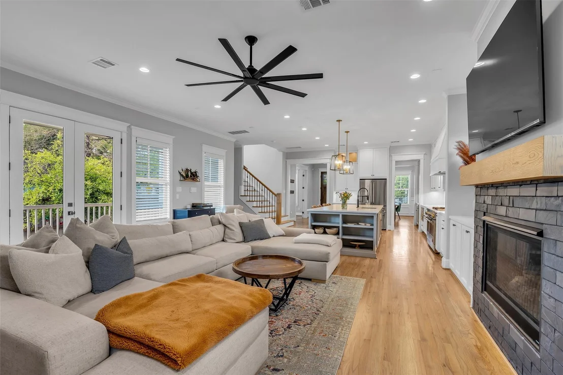 Photo of 800 Walton Street