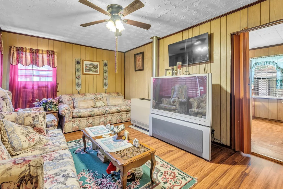Photo of 6814 Covington Drive